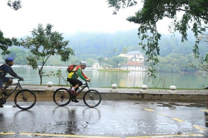 Cycle the Wonders of Sri Lanka 6